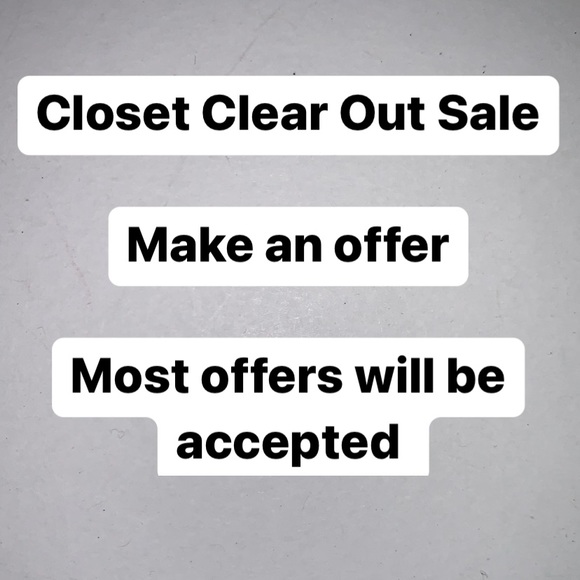 Trying to find some rooms in my closet, bundle and send me an offer - Picture 2 of 3